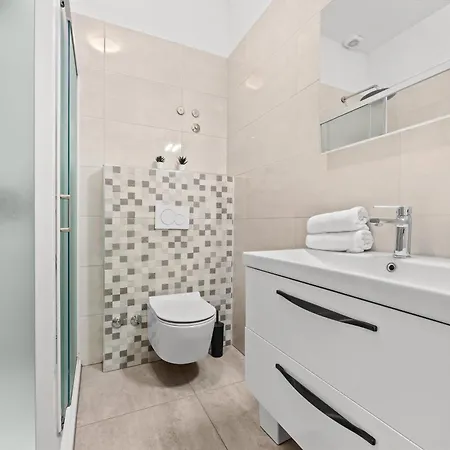 Apartments Gajic Fazana Exterior photo